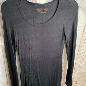 Stretchy long sleeve shirt